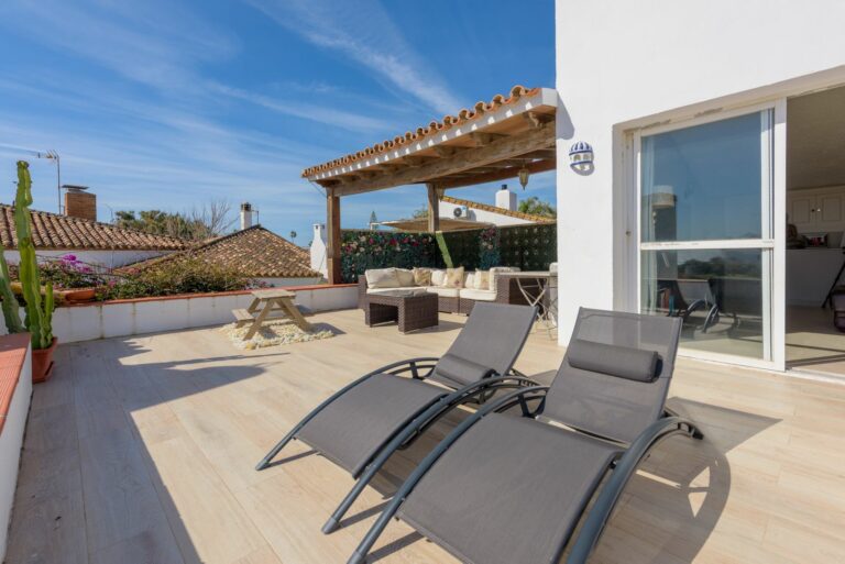 501f7179782dc34c626e8d95f2676a5c - 16