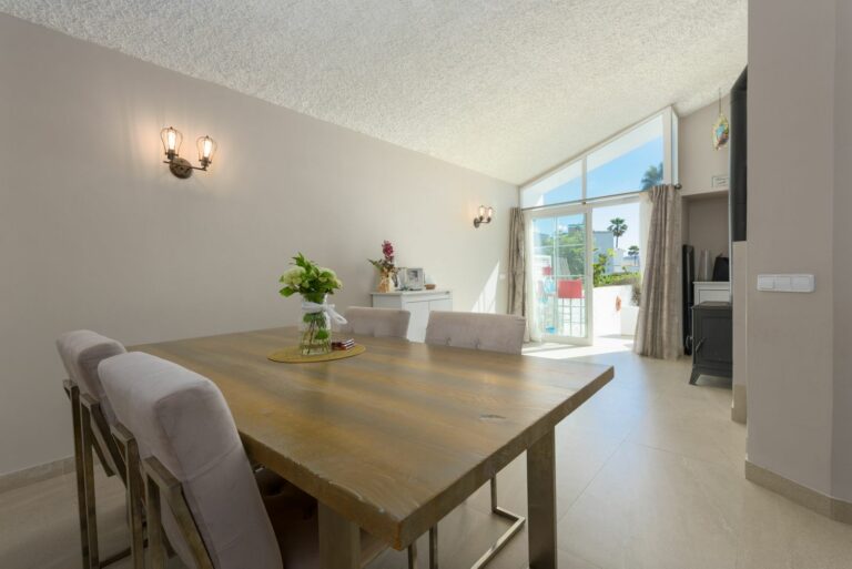 501f7179782dc34c626e8d95f2676a5c - 7