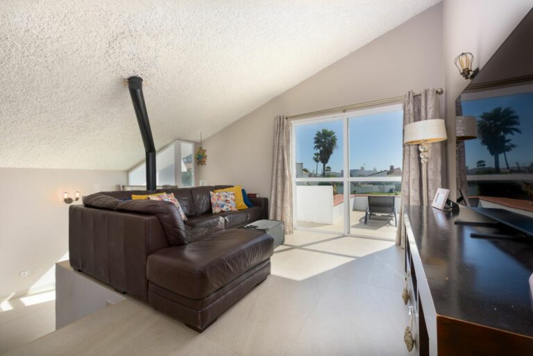 501f7179782dc34c626e8d95f2676a5c - 8