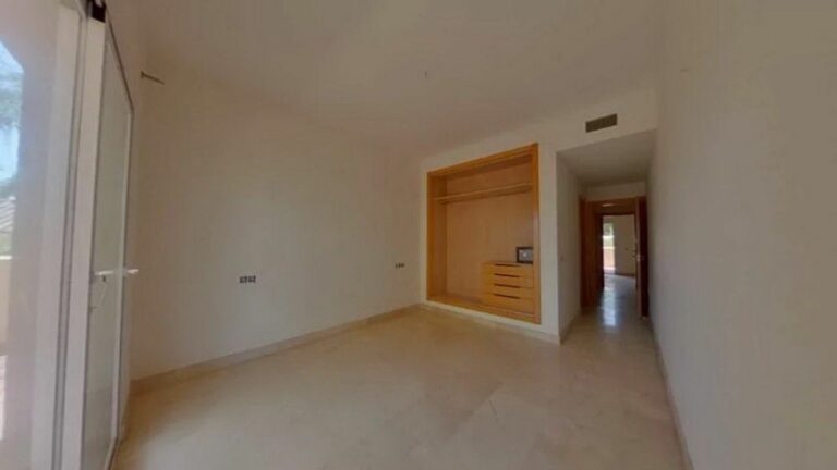 51700f9fa88b32f0c3feab5f0293f059 - 12