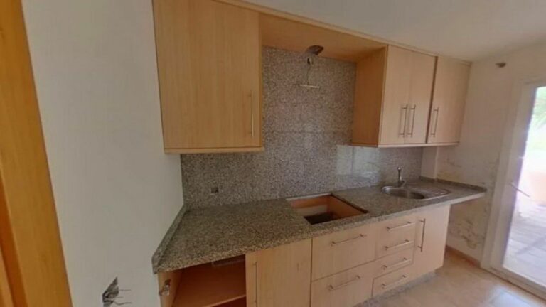 51700f9fa88b32f0c3feab5f0293f059 - 14