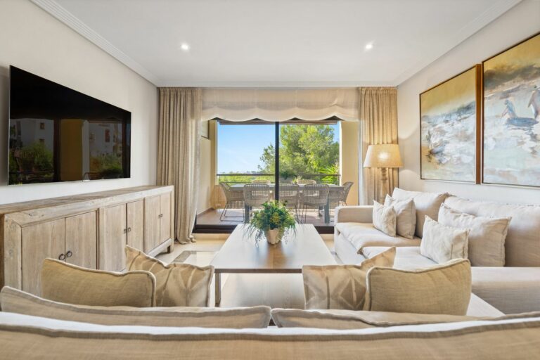 51f5eee897ec4fba0134441cabe8378f - 2