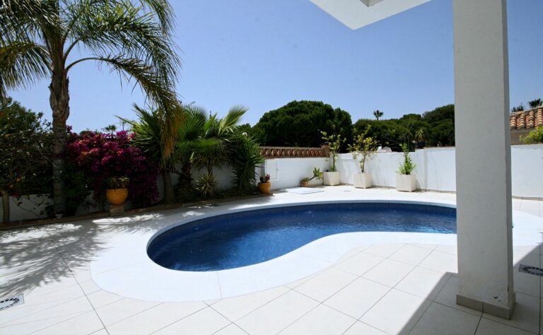 52c8edd0066a86fc825f9f00e5fb229a - 6