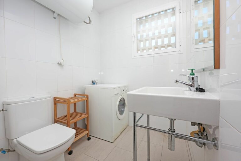 52cc2daedd4a9d04a1e2e9010adb3f5a - 5