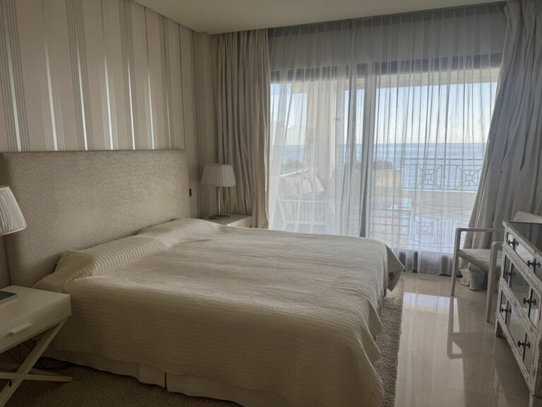 52dbb8b23dfa143af5aec47460f1f128 - 13