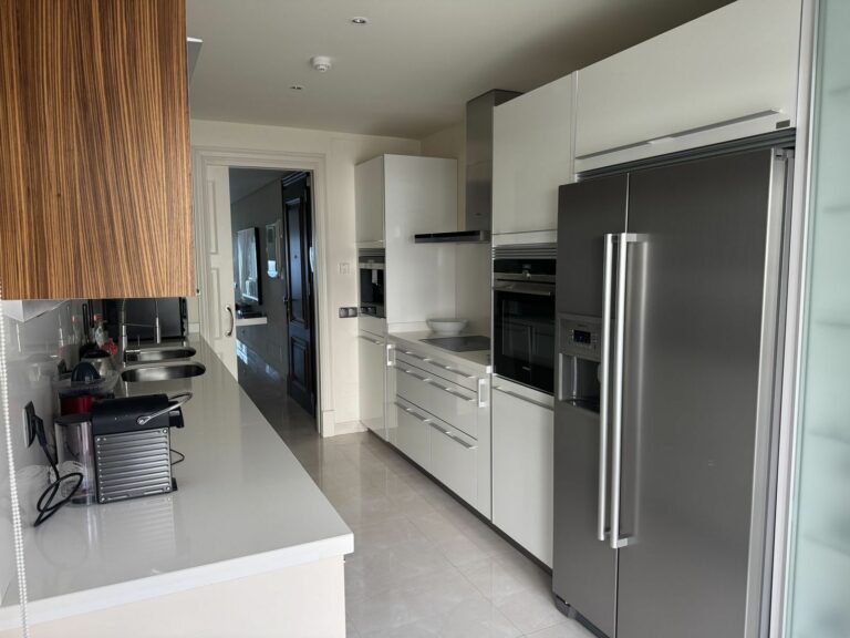 52dbb8b23dfa143af5aec47460f1f128 - 16