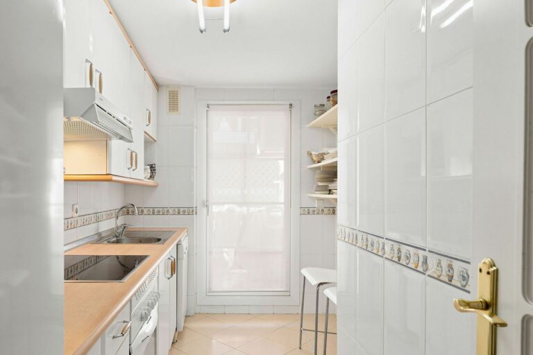 54a9414bd85b9a4858ad699374429b2c - 4