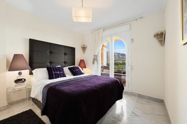 54a9414bd85b9a4858ad699374429b2c - 9