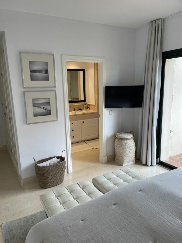 5546409c618dda8969bb7468c5a0f3ba - 13