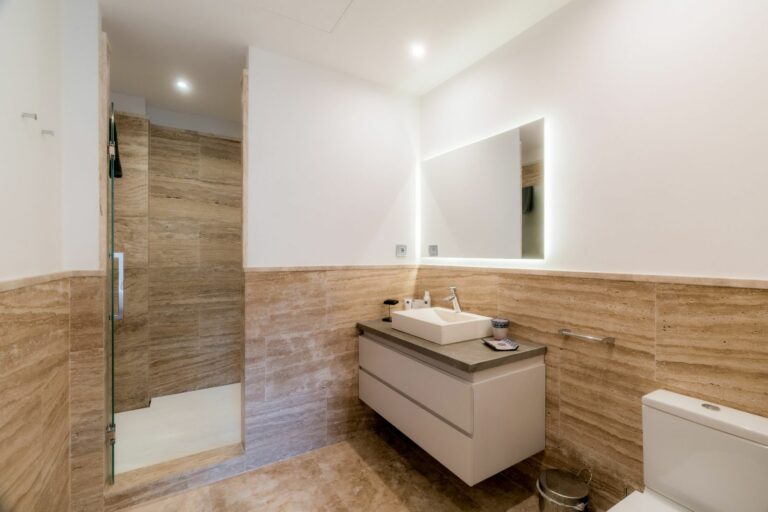 55c035b2565ebe5e64d1fea7caf190cf - 13