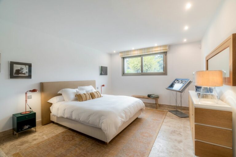 55c035b2565ebe5e64d1fea7caf190cf - 14