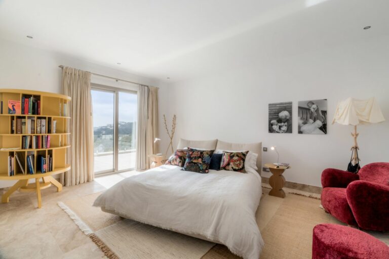 55c035b2565ebe5e64d1fea7caf190cf - 16