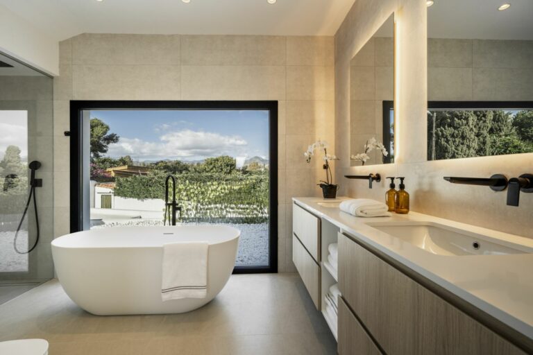 560da7ed4d513b08a11413ddffe5c6f2 - 12