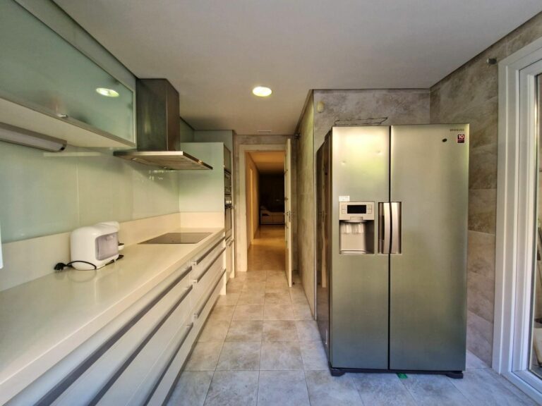 57c993f9b8546de11113444eec495343 - 5