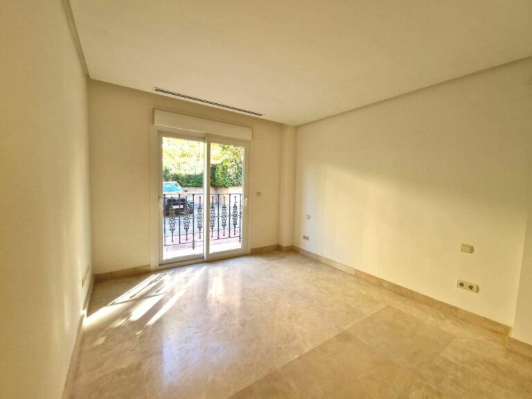 57c993f9b8546de11113444eec495343 - 7