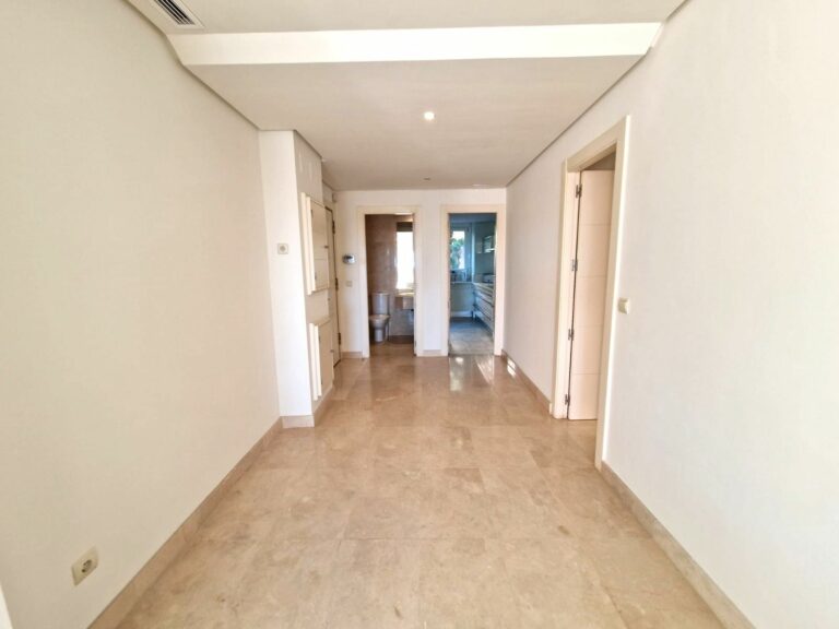 57c993f9b8546de11113444eec495343 - 9