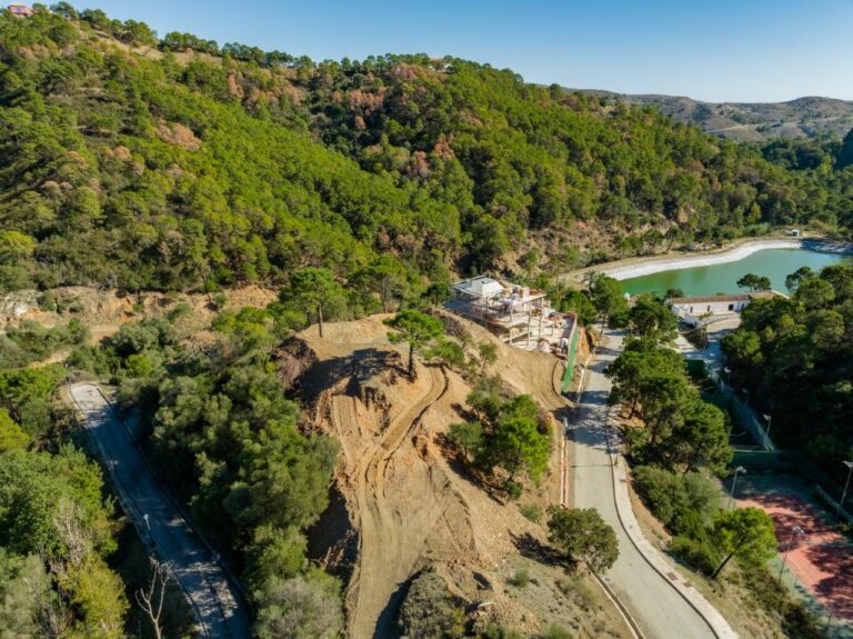 58028d2b1aa758c3ad17c3650b1ae92e - 6