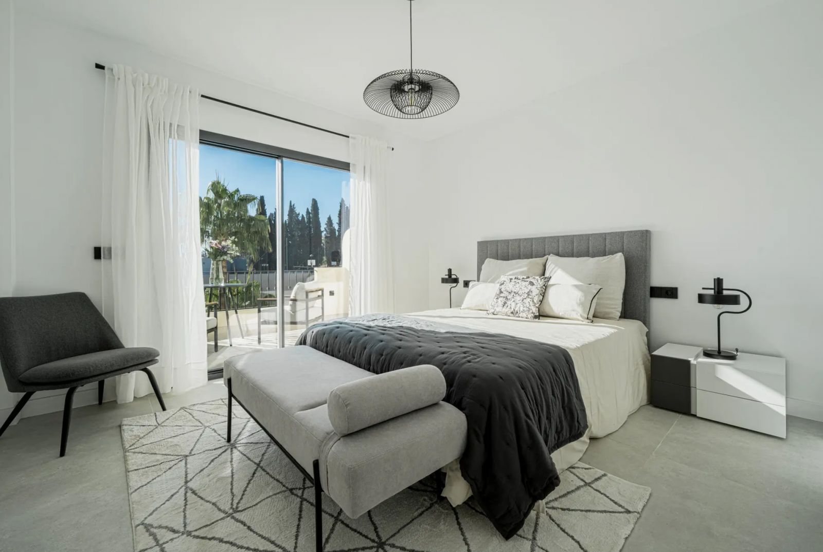 5a4e9779113261f418bd617cf2135f1b - 11