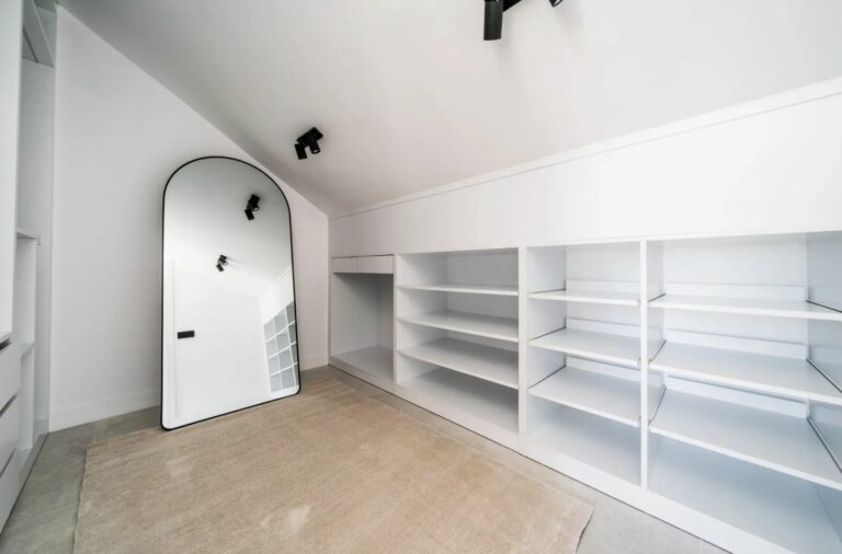 5a4e9779113261f418bd617cf2135f1b - 12