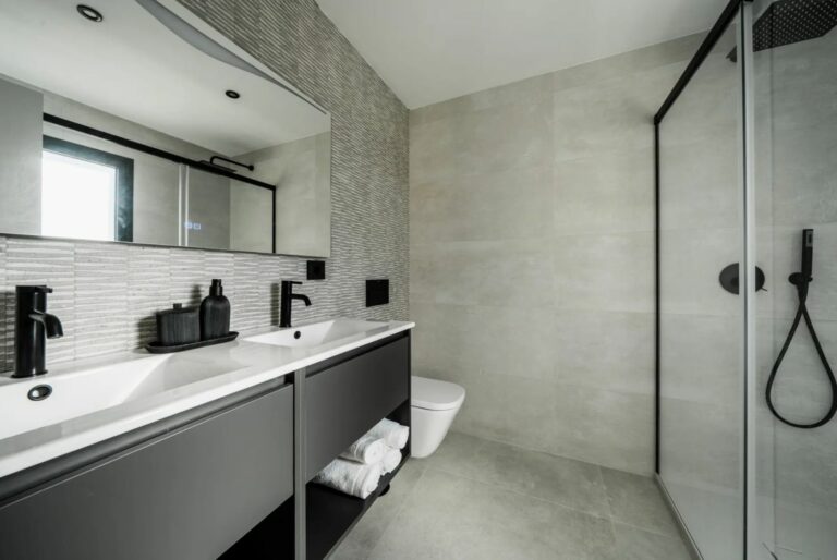 5a4e9779113261f418bd617cf2135f1b - 16