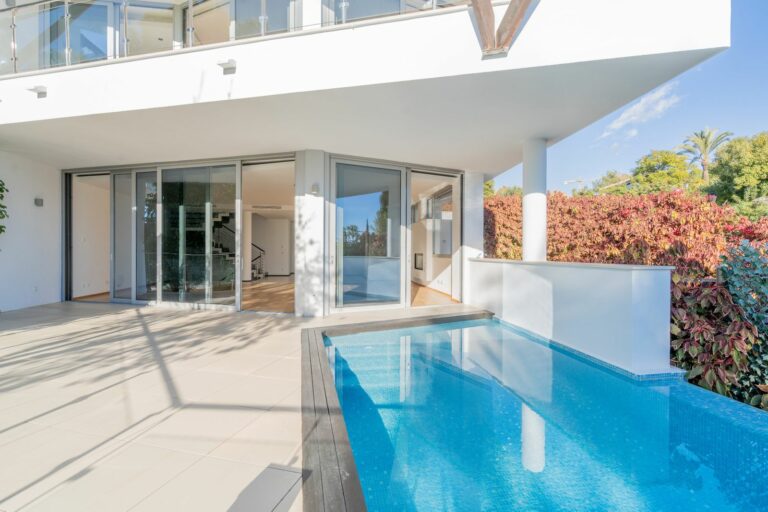 5abe3eda0890c501c2899992061c63ab - 1