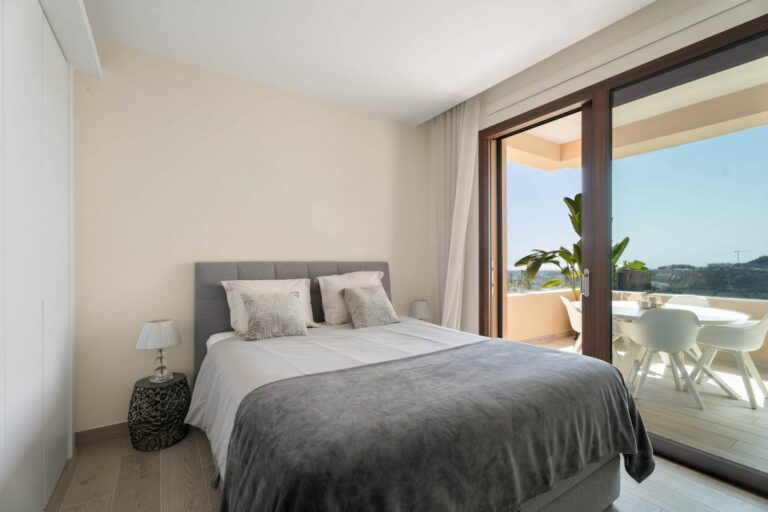 5bc9bf48171ae6731cef49ddc2ee3f25 - 16