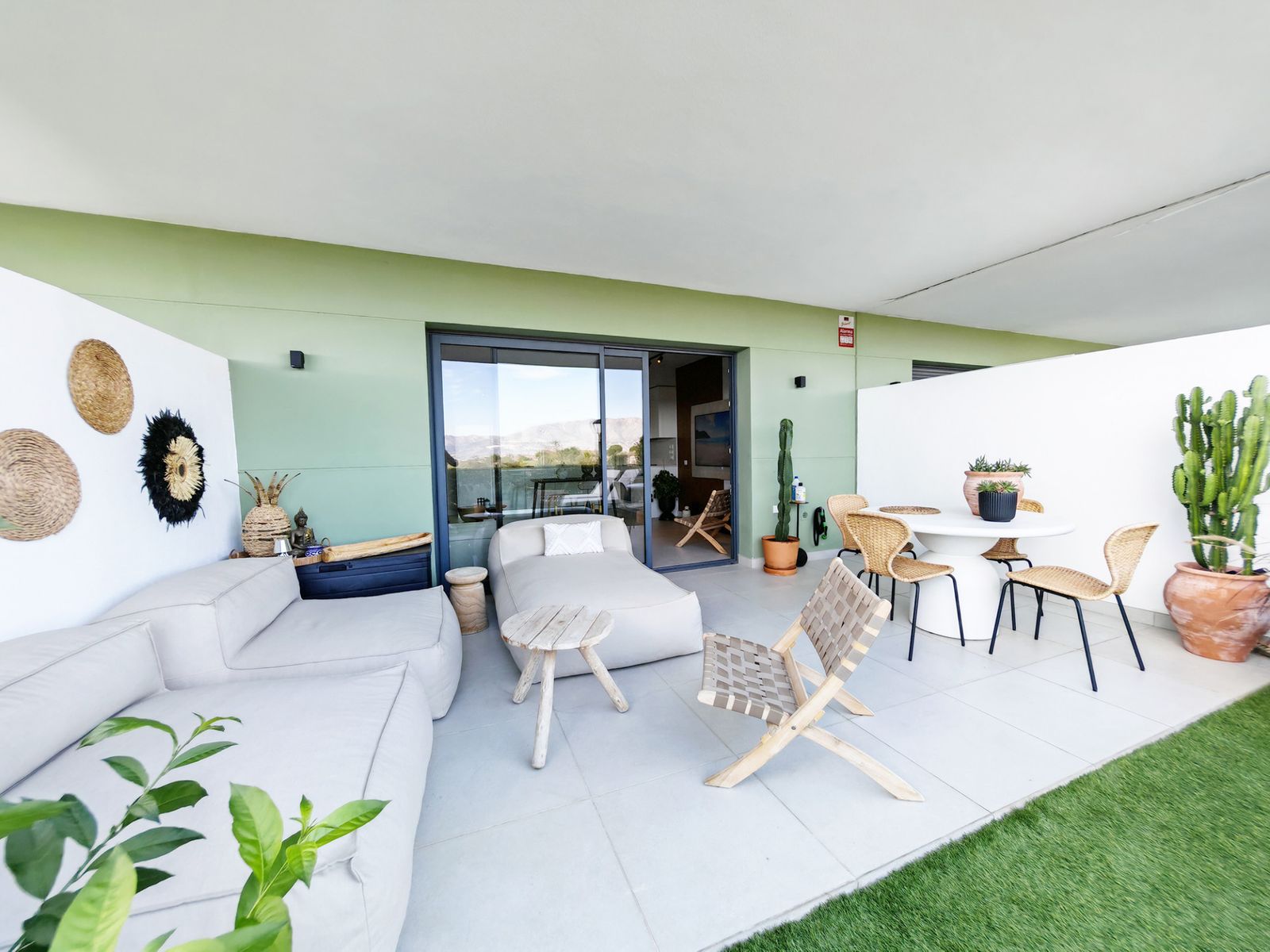 5dce201ea55813b1c52d07cd133280cb - 6