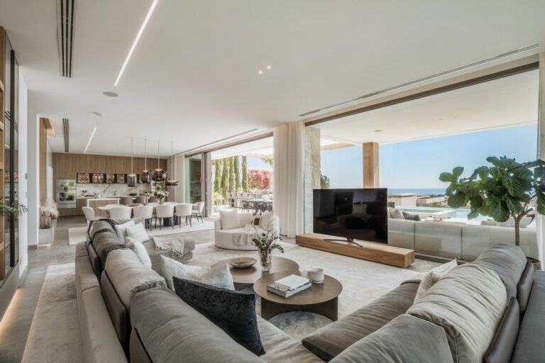 5dde94fa9d93b9b01bd06958a4d84f34 - 4