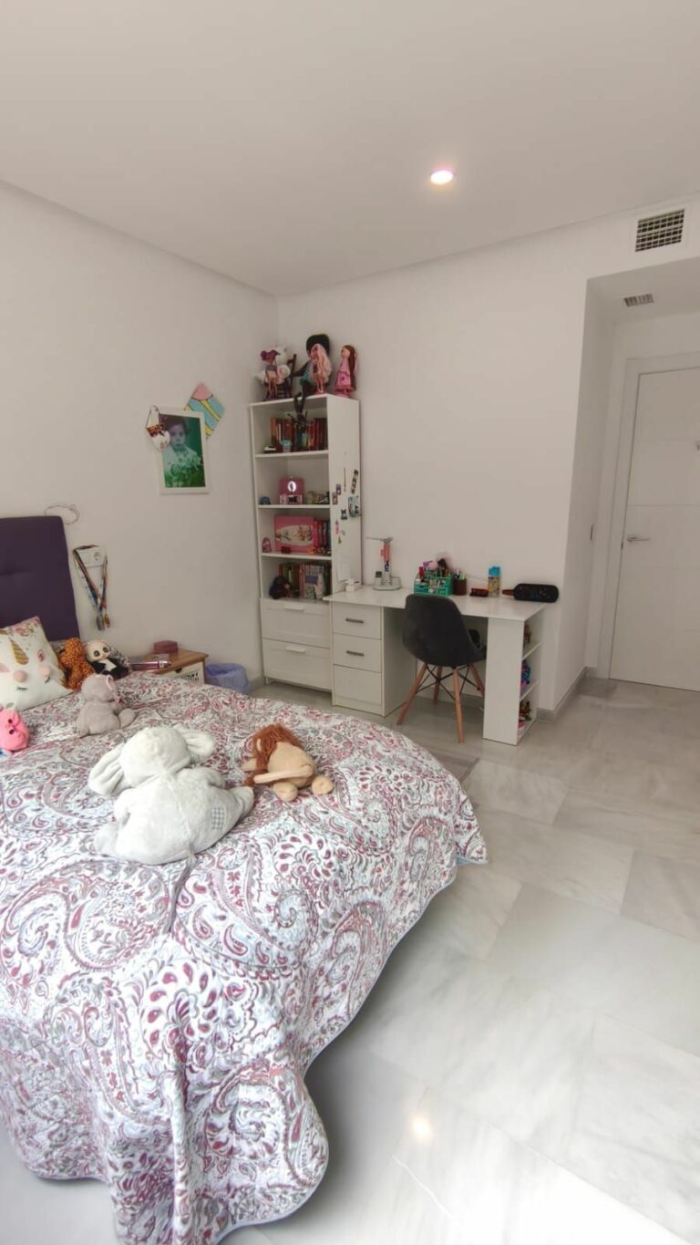 601c361ea5ef0c9eb6d1047ba8d2f4ab - 14