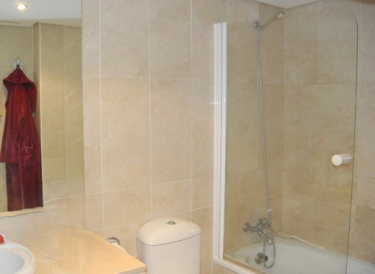 60e2c5b0f62cd6867b04d7c438386b19 - 10