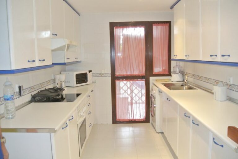 60e2c5b0f62cd6867b04d7c438386b19 - 6