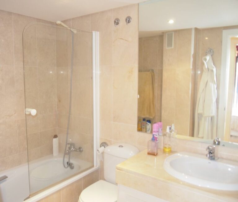 60e2c5b0f62cd6867b04d7c438386b19 - 8