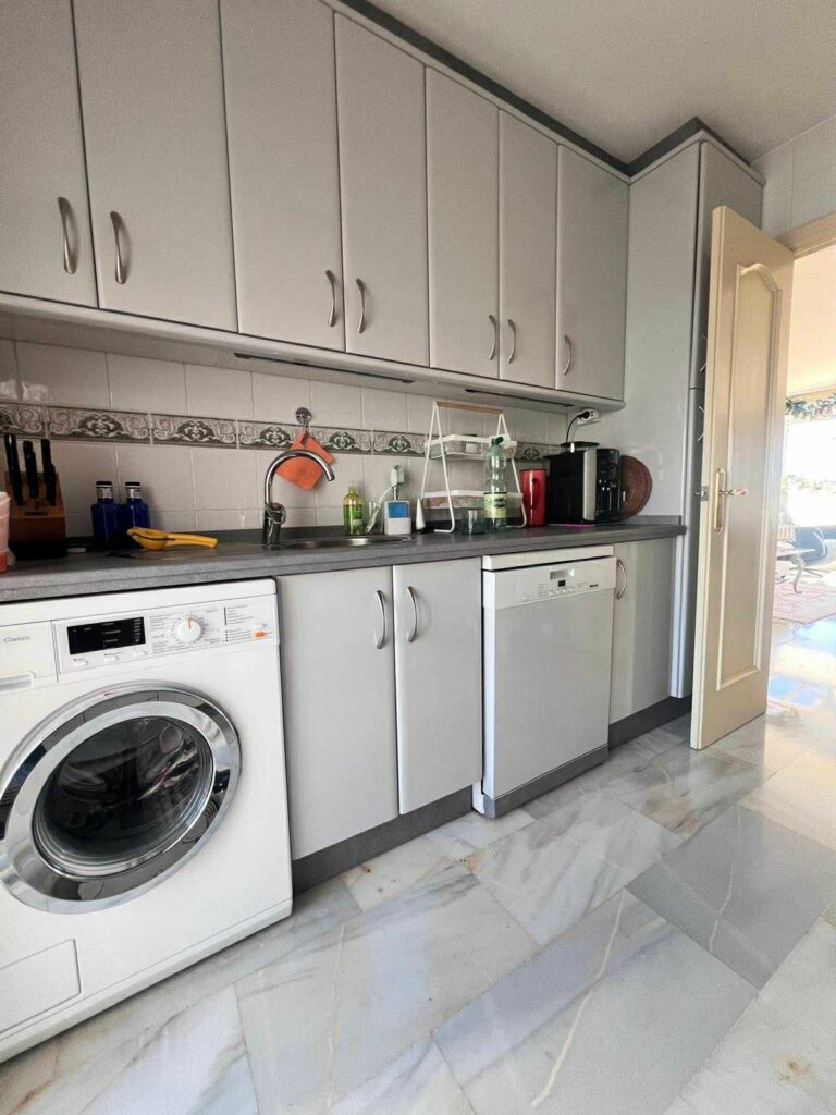 610519e8f24d6215e7850874ff8cf305 - 5