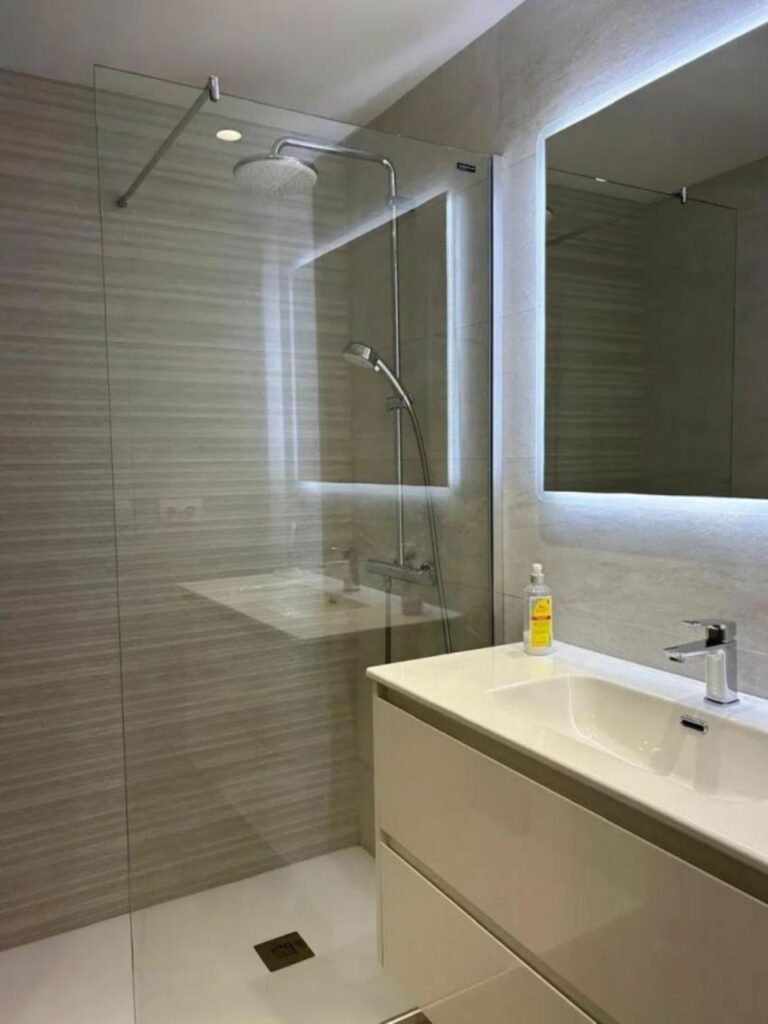 61f429a49906d7aefc99f46855cca55f - 12