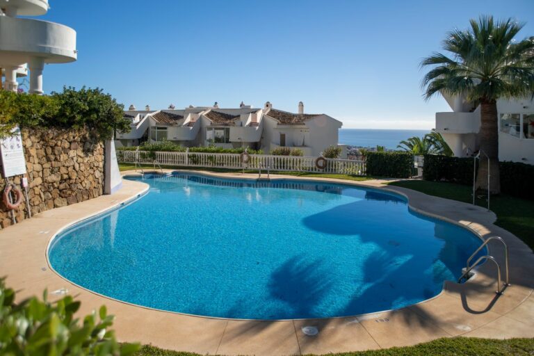 6397e21ca71f0698d3db8f6930519f2d - 16