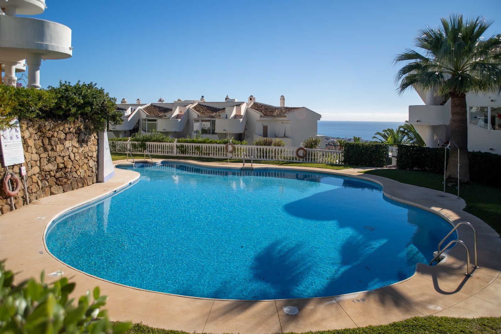 6397e21ca71f0698d3db8f6930519f2d - 16