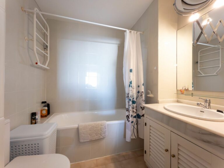 6397e21ca71f0698d3db8f6930519f2d - 8