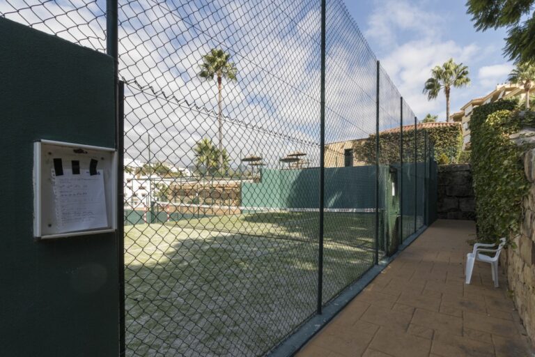 63a480fde220a4560124c78f3cab6f42 - 11