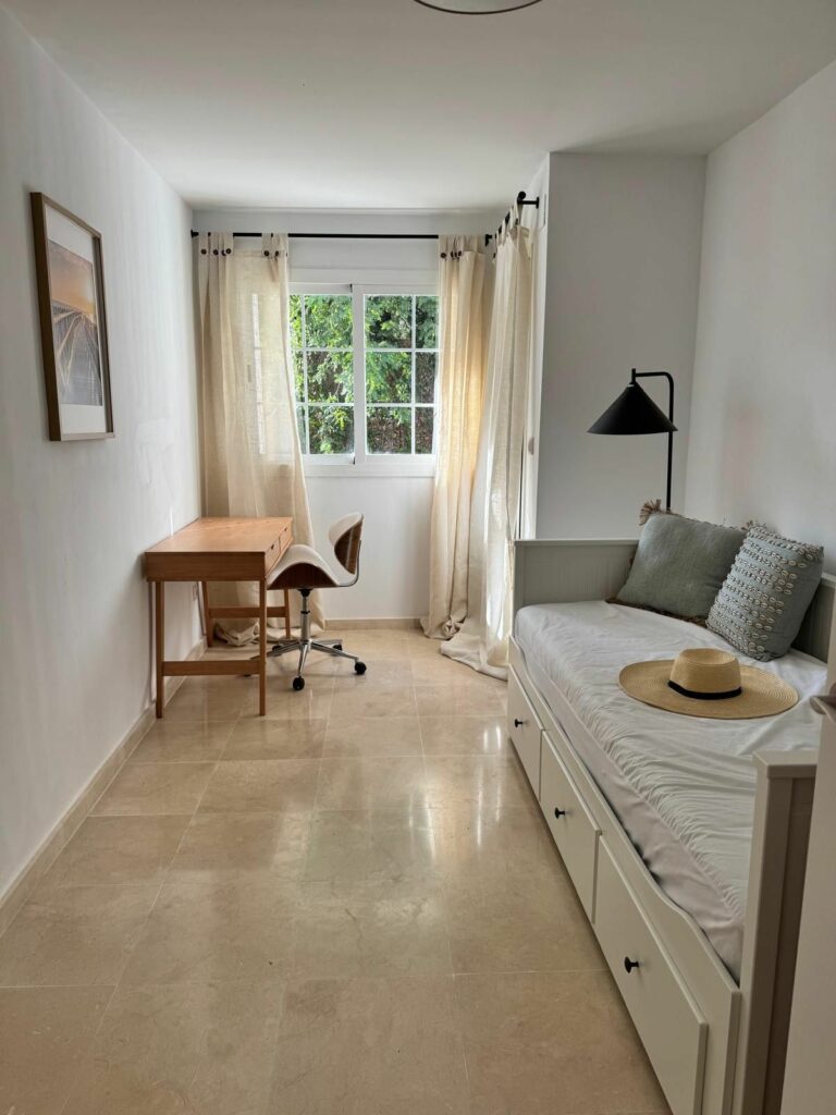 642219970a01abf5f9ccc7282913fce6 - 10