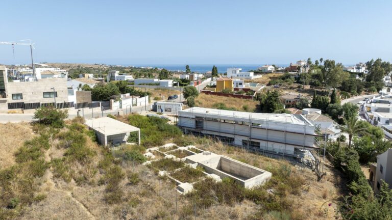 64408d8264d528daf827e39d0b8b3784 - 11