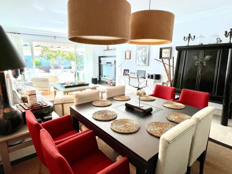 645f30290074cf39e47951ad097bbe03 - 7