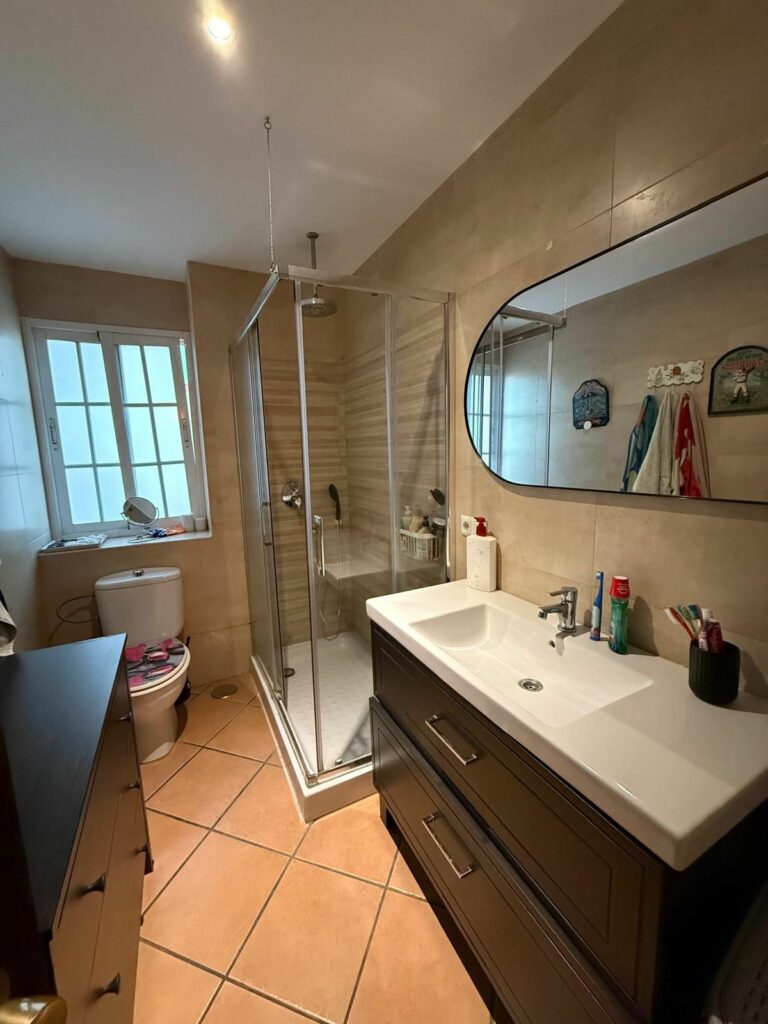 65bd5e1bbc5281cde9c5e36f88d2746a - 9