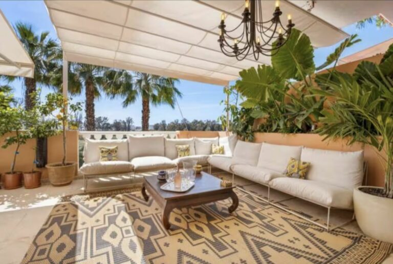 674298f5792f5e1956d2c6999956e5d2 - 10