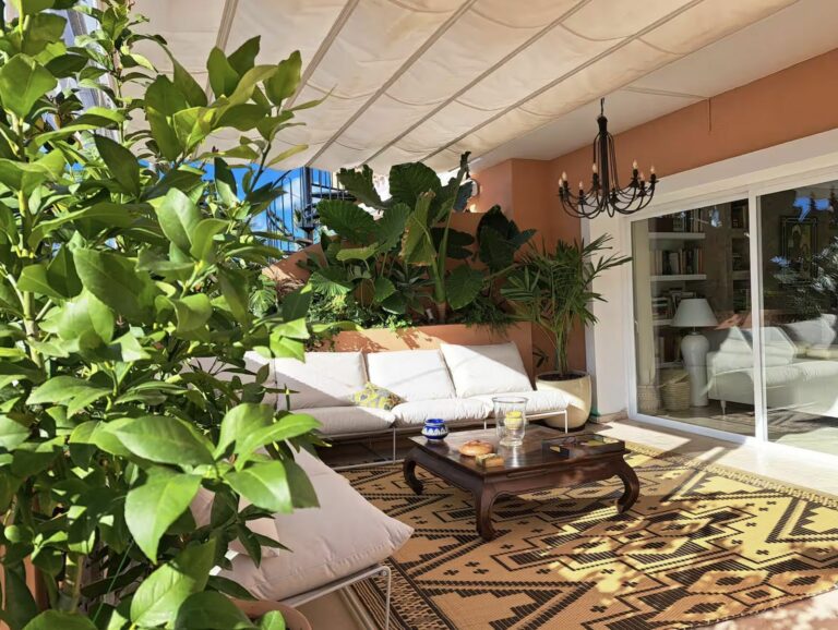 674298f5792f5e1956d2c6999956e5d2 - 12