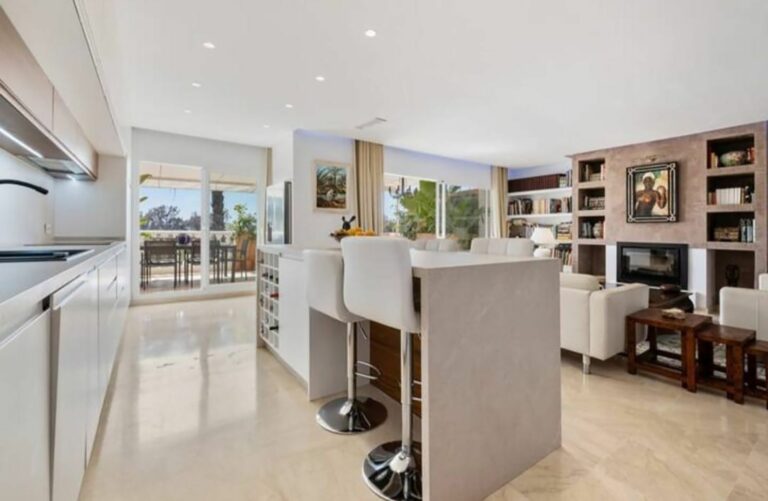 674298f5792f5e1956d2c6999956e5d2 - 6