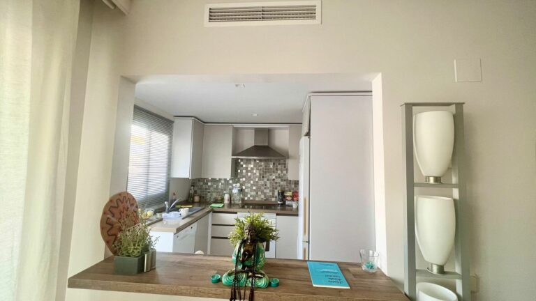 676dd4f11b2ef3d8a024c852b07b2961 - 10