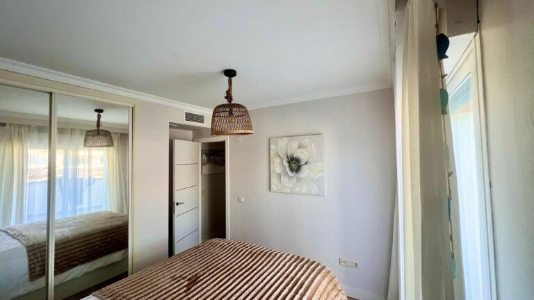 676dd4f11b2ef3d8a024c852b07b2961 - 8