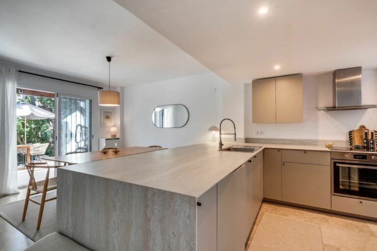 679908767f0f2876989302ad5abaf359 - 7