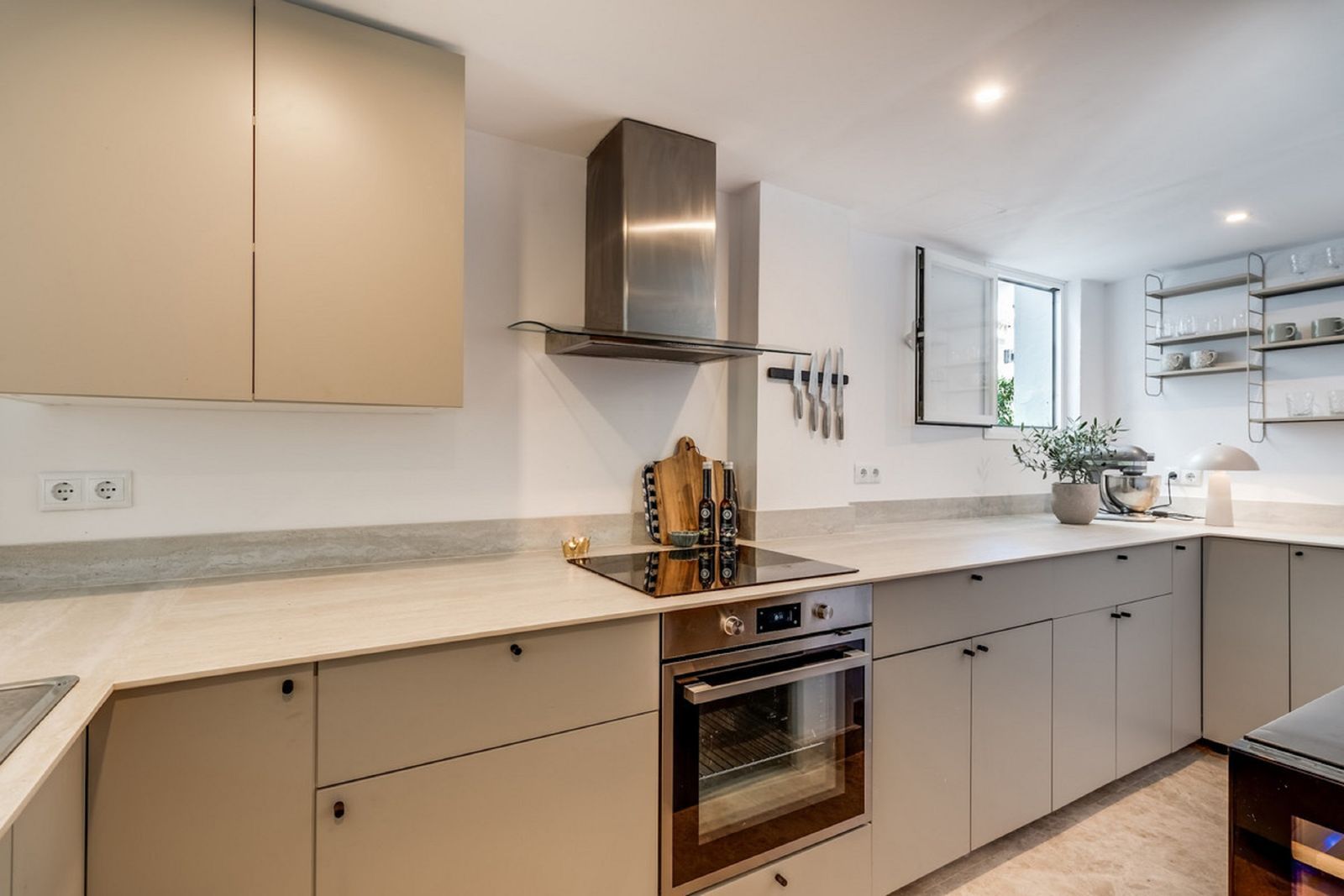 679908767f0f2876989302ad5abaf359 - 8