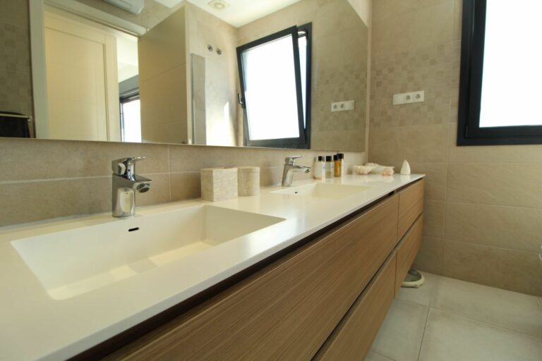 688942d3c7caaf7682a1df8b1e8895ef - 10